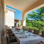 Ferienhaus Pomer Ii Pula
