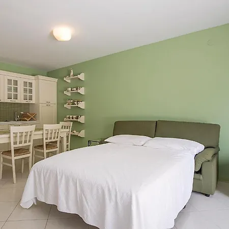 Beautiful Home In Pula With House Sea View Pula