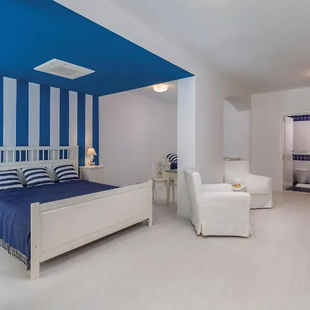 Beautiful Home In Pula With House Sea View
