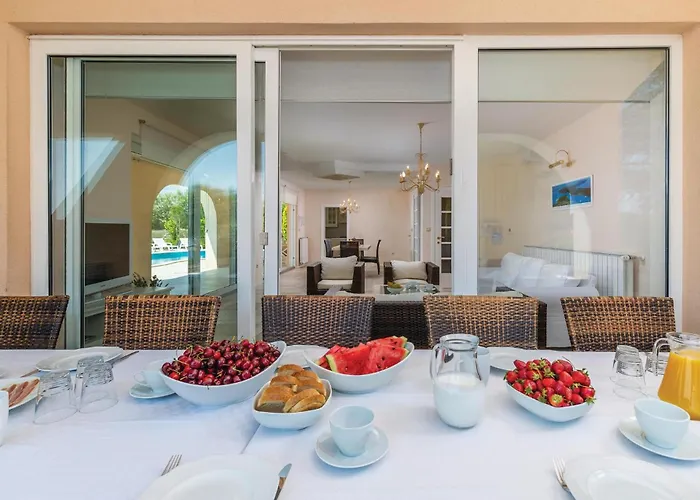 Holiday Home Pomer II * Pula