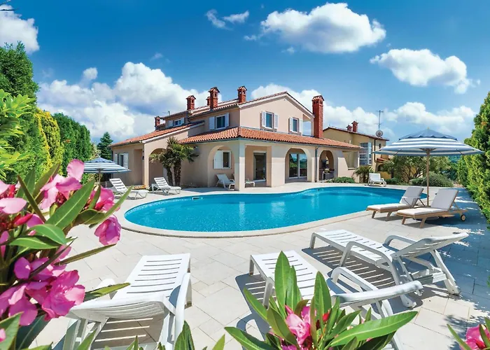 Vikendica Holiday Home Pomer II Pula