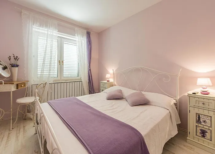 Vikendica Holiday Home Pomer II Pula