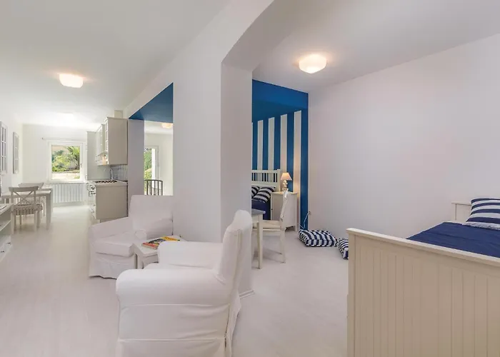 Holiday Home Pomer II Vikendica *