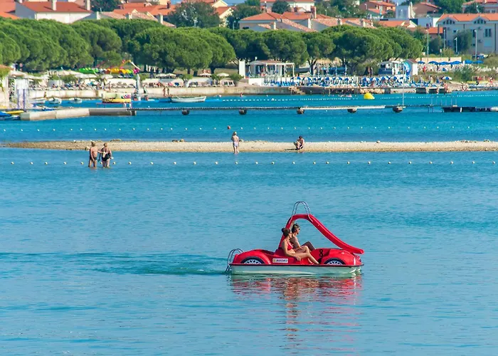 Vikendica Holiday Home Pomer II