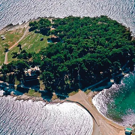 Beautiful Home In Pula With House Sea View Vikendica *